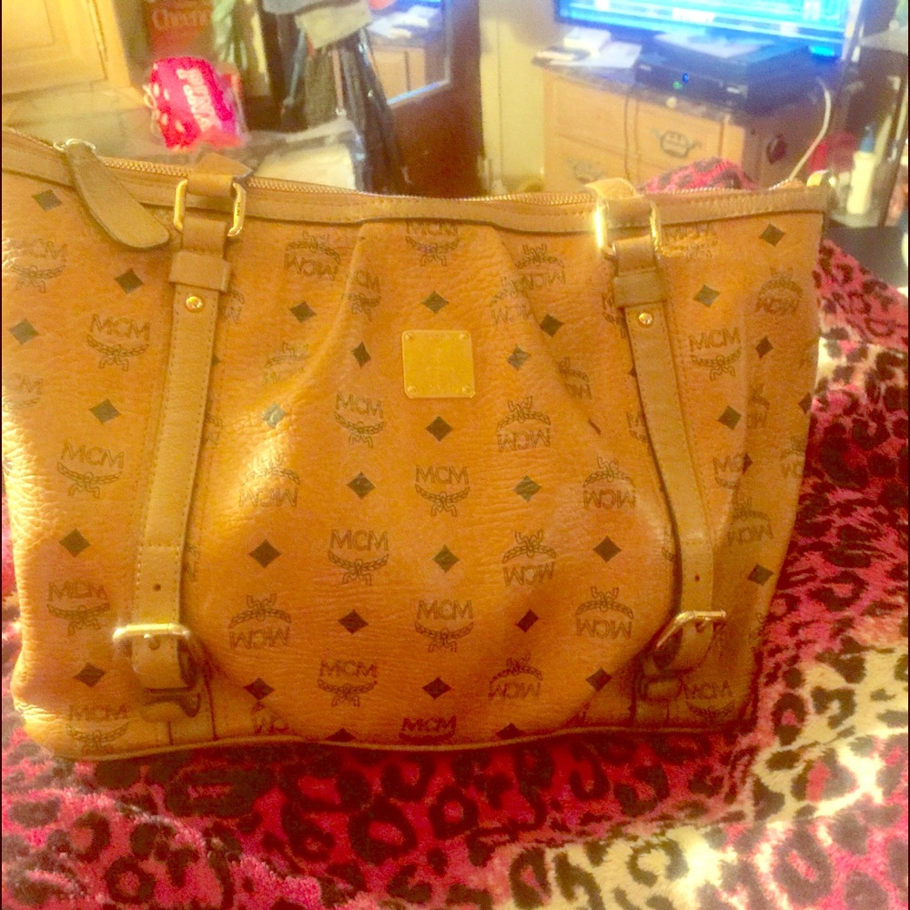 Large Pocketbook - image 1